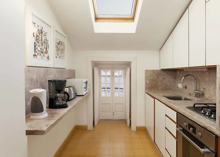 Freedom Serviced - Cais Do Sodre דירה *