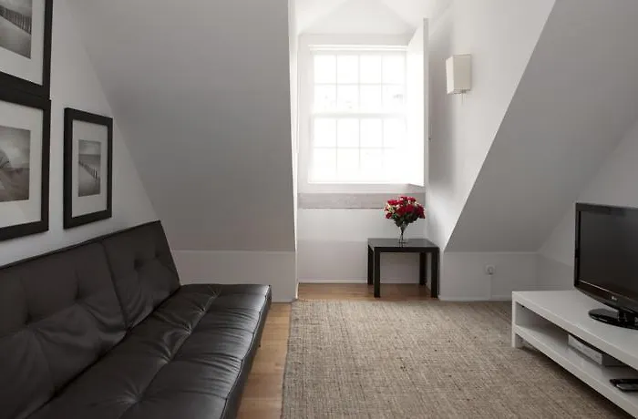 Freedom Serviced - Cais Do Sodre דירה *