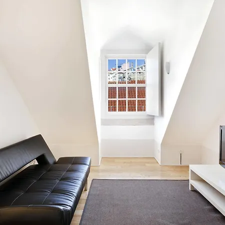 Freedom Serviced - Cais Do Sodre